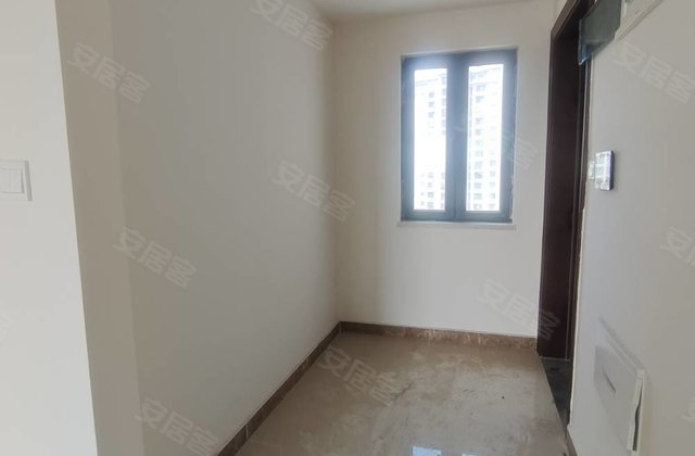 恒大阳光半岛3室2厅118㎡56万二手房图片