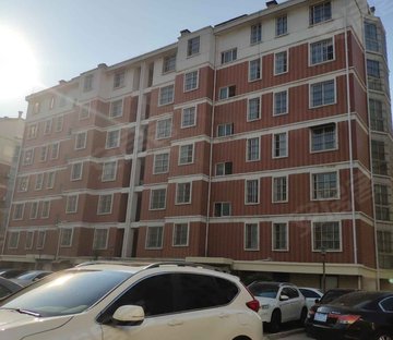 锦绣家园中层三室二厅一卫精装修可贷款.