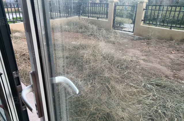 联泰中心城3室2厅125㎡90万二手房图片