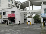 水韵花园 纯毛坯 小区中间位置