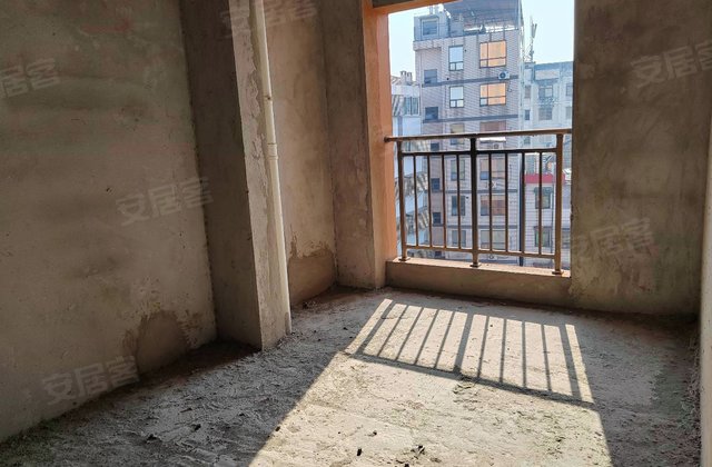 永安小区4室2厅137㎡39.8万二手房图片