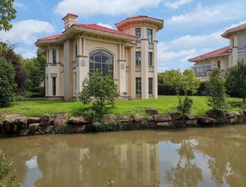 棕榈滩高尔夫别墅