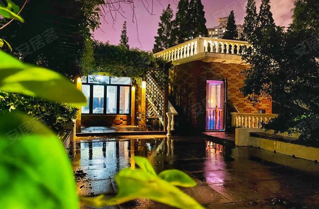 梅泉别墅5室4厅399.5㎡13000万二手房图片