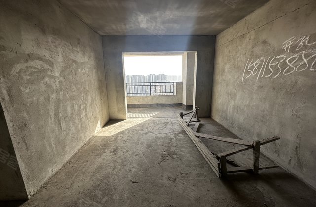 驰恒之城3室2厅110㎡38万二手房图片