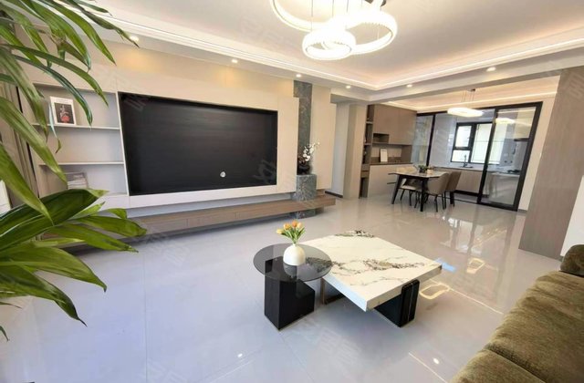 翡翠城4室2厅150㎡88万二手房图片