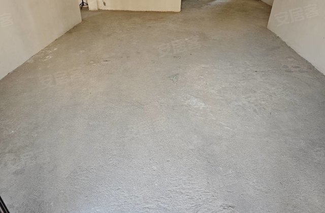 万象江山4室2厅135㎡108万二手房图片