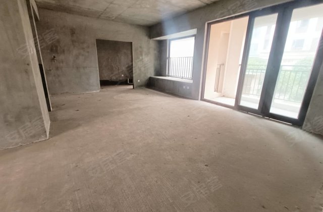 朗基香越府4室2厅118㎡50.8万二手房图片