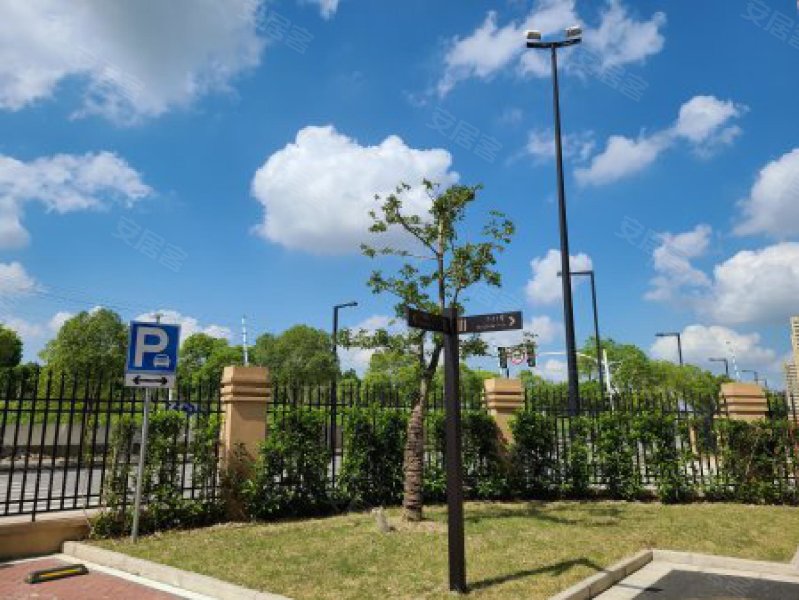 练祁佳城绿地家苑(265弄)