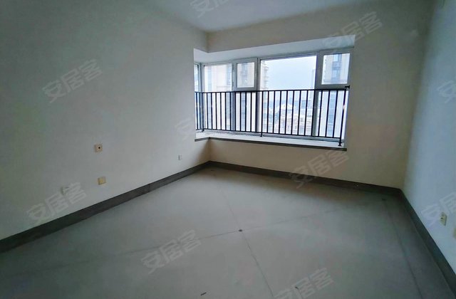 祥泰城文峰园3室2厅136.4㎡165万二手房图片