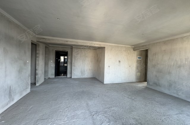 中兆壹号院4室2厅140㎡79万二手房图片