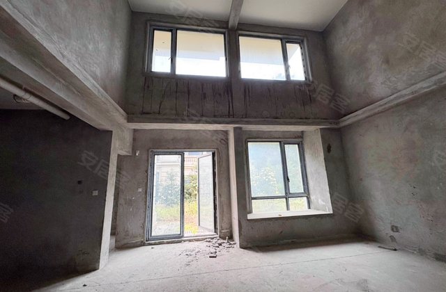 中交中央公园香榭雅墅3室2厅240㎡180万二手房图片