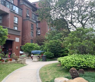 东方今典中央城(B区)