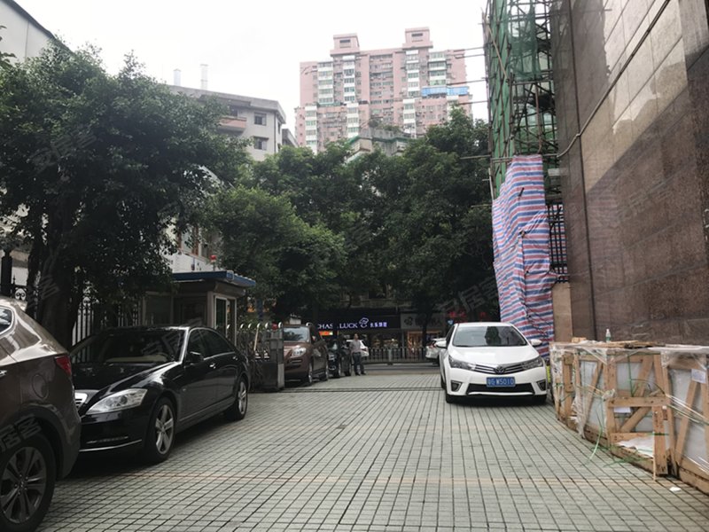 寺右新马路25号大院
