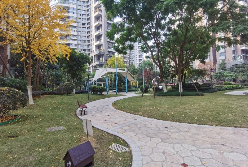 麓山国际半月湾