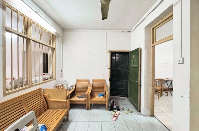 行署大院4室2厅100.42㎡56万二手房图片