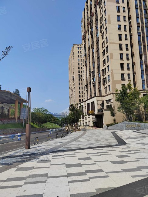 佳兆业滨江新城电梯房 楼龄新 板楼 舒适宜居 商住两用!