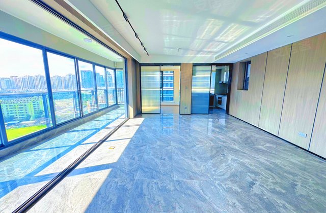 凤起兰庭4室2厅175㎡270万二手房图片