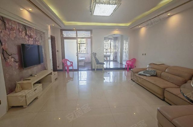 金豪华都3室2厅120㎡56.8万二手房图片