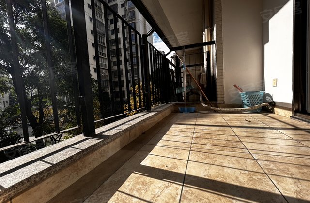 空间爱琴海4室2厅124.8㎡52万二手房图片