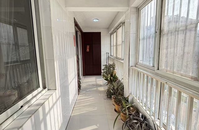 阳光丽景3室2厅137㎡99.8万二手房图片