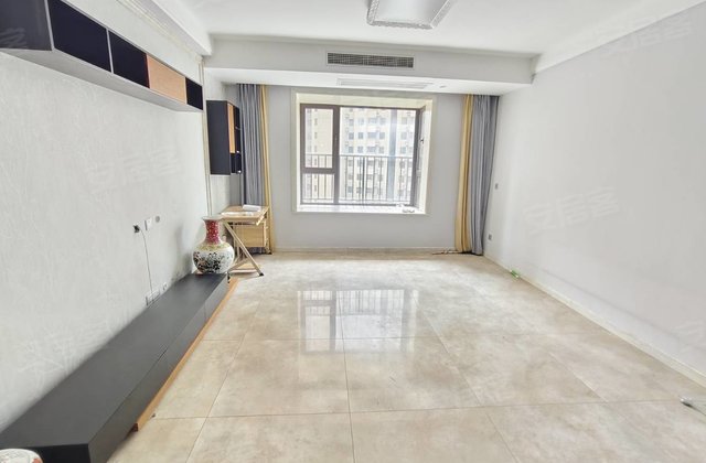 水岸华庭东郡3室2厅121㎡76.8万二手房图片