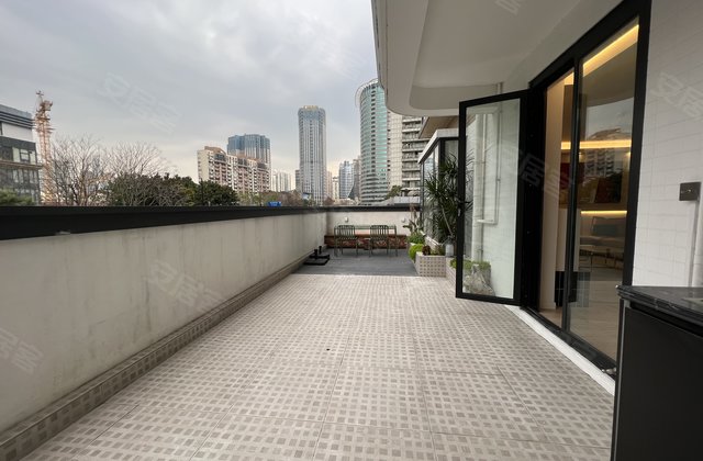 瑞嘉公寓2室2厅136.8㎡1160万二手房图片