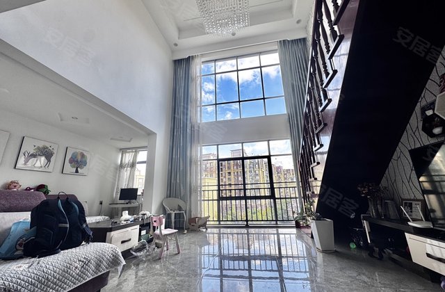 丹麓小镇4室2厅200㎡92万二手房图片