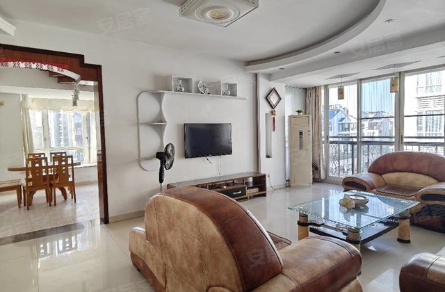 嘉顿小镇东区3室2厅112㎡78万二手房图片