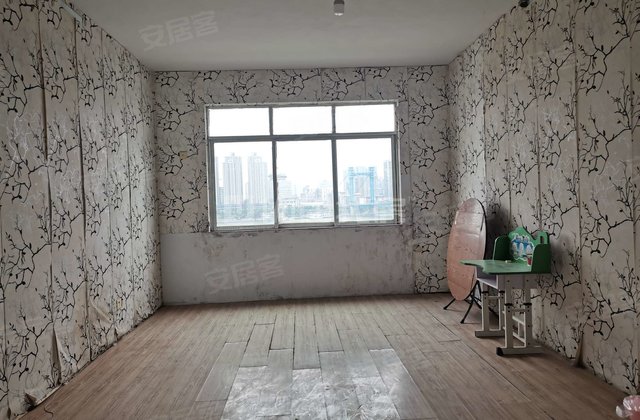 精诚公寓3室1厅102.62㎡55万二手房图片