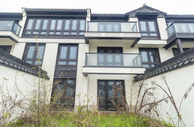 融创金成江南府(别墅)3室2厅149.36㎡770万二手房图片
