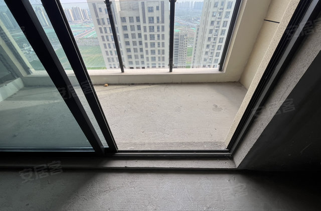 华鸿公园天下4室2厅127㎡59万二手房图片