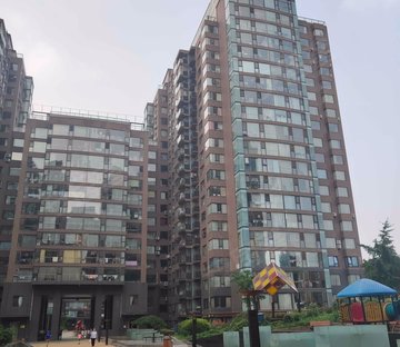 北二环 03年 东城区 和平新城 高楼层 把边户型 两居出售,和平新城二