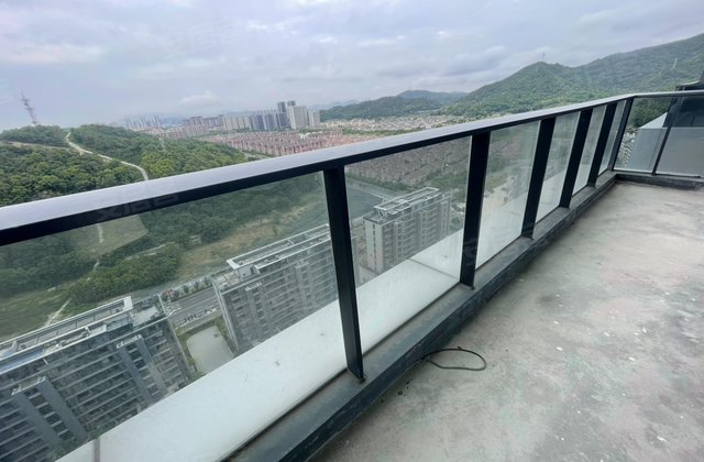 金宸府3室2厅110㎡135万二手房图片