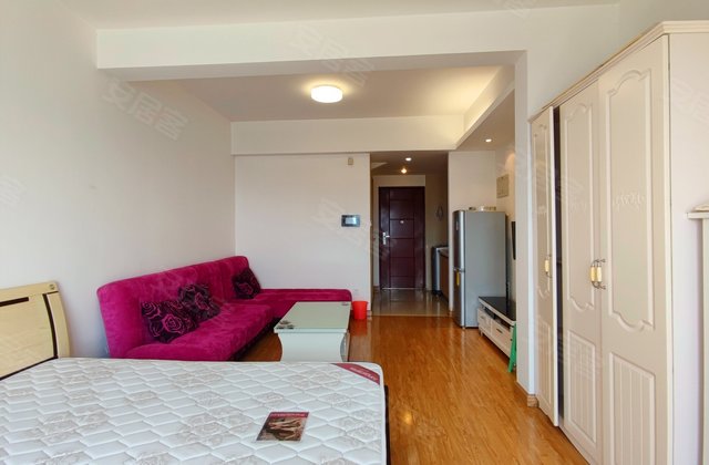 复地上城国际公寓