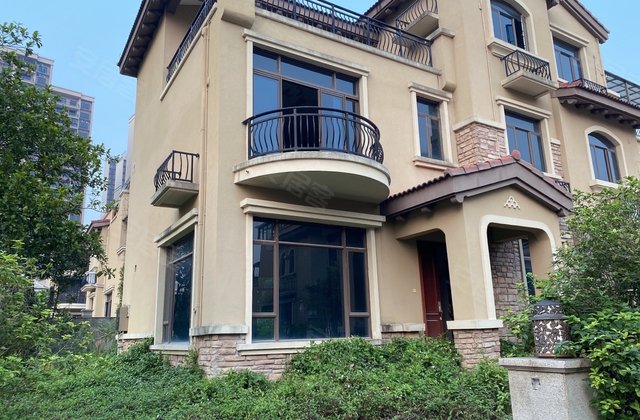 碧桂园翡翠湾别墅