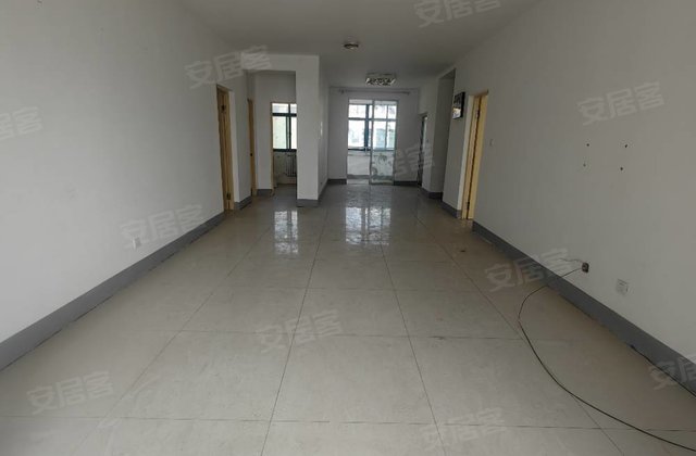 中央帝景B区3室2厅140㎡95.5万二手房图片