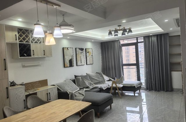 海德公园A区4室2厅136㎡100万二手房图片