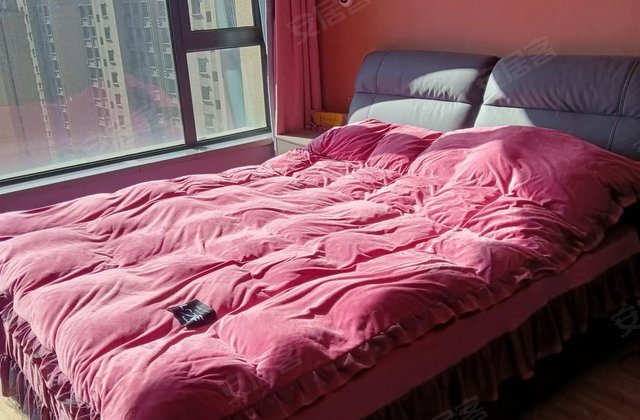 新时代嘉园3室2厅145㎡77万二手房图片