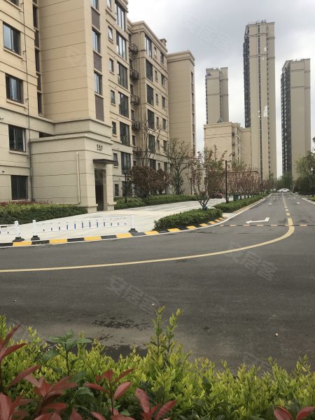 四季风景商业广场