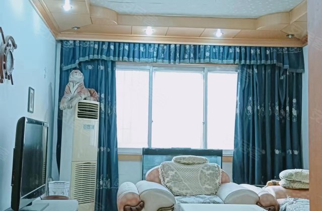 价美小区3室2厅114.03㎡37万二手房图片