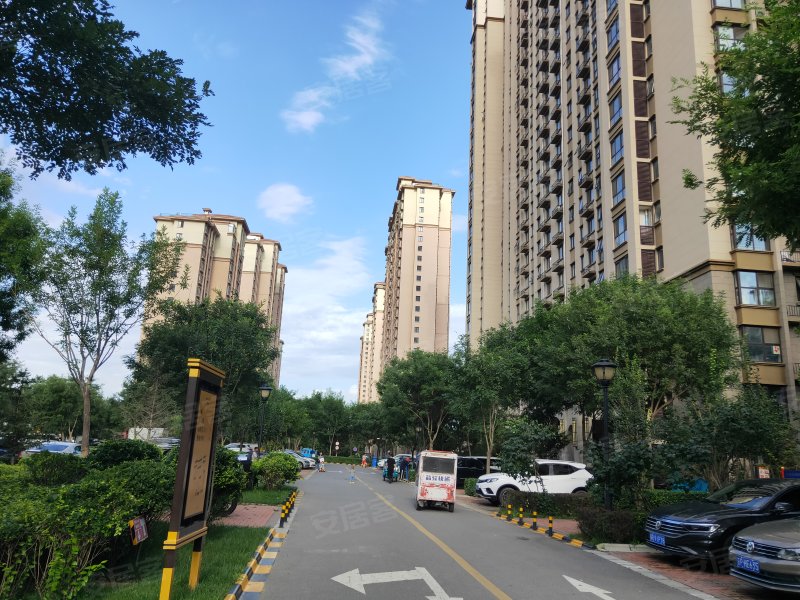 潮白河孔雀城英国宫香醍园(西区)