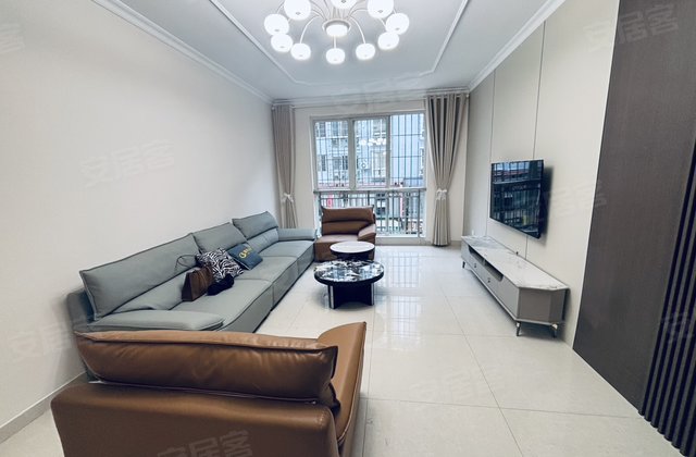 急售现浇房，3楼，离鳌峰南一中近，采光好，配套齐全