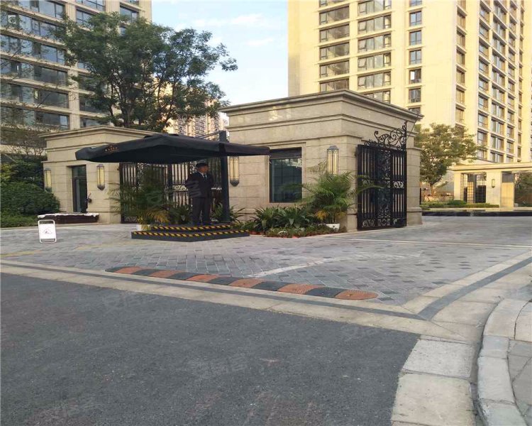 九龙仓滨江壹十八 