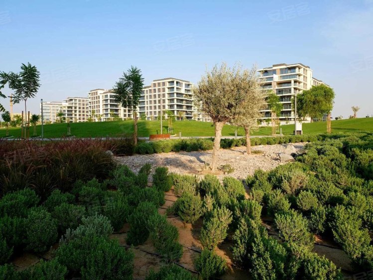 阿联酋迪拜酋长国迪拜约¥279～448万迪拜房产：迪拜山庄，高尔夫景观公寓，艾灵顿庄园，毗邻国际学校新房公寓图片