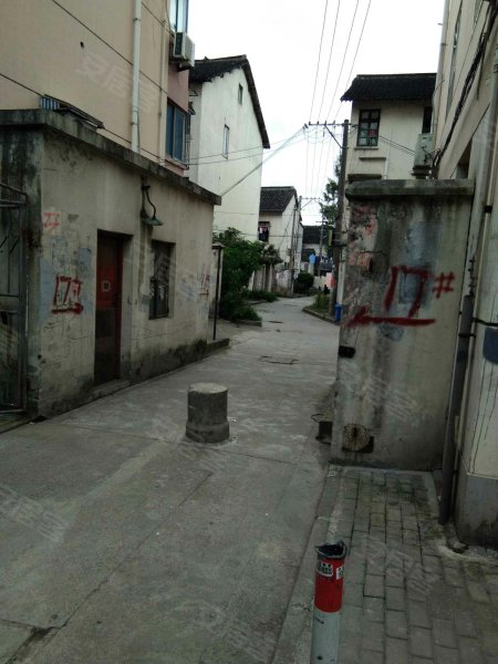 曹建路201弄小区 