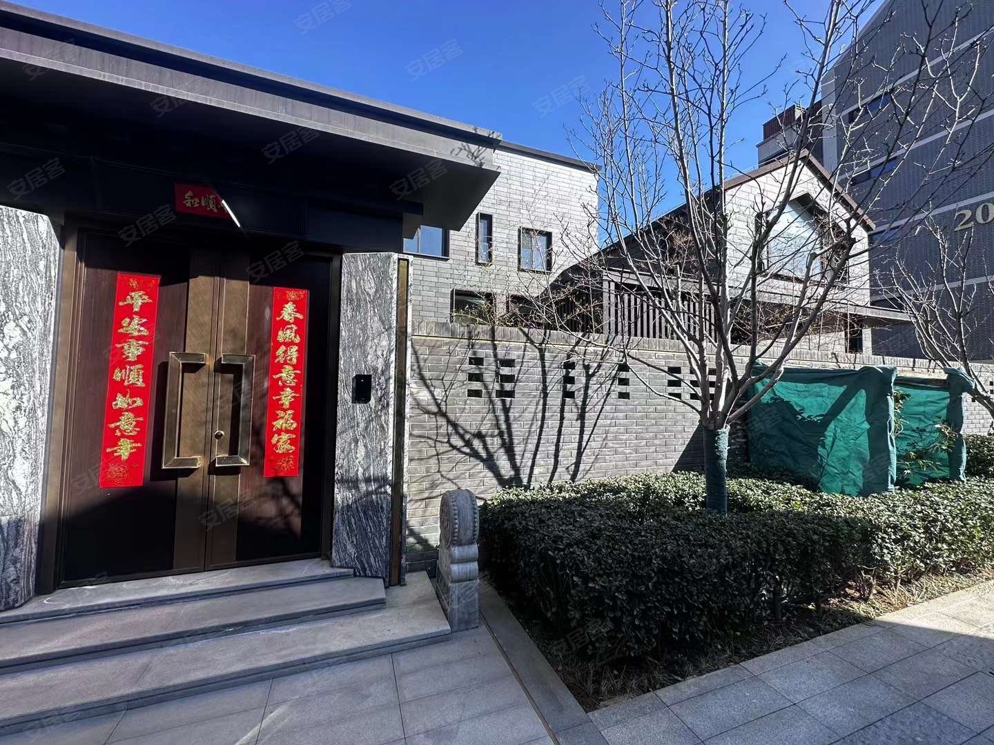 实用近1000平,万光中华城二手房,490万,6室3厅,3卫,270平米-烟台安居