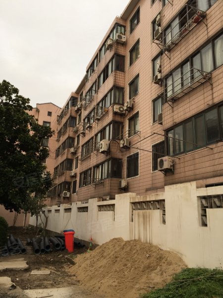 鲁陈路3955弄小区 