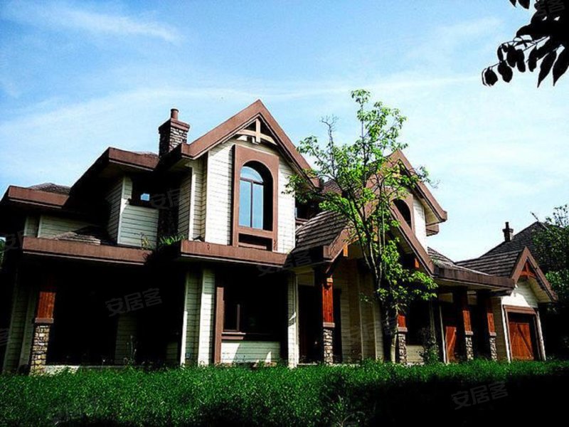 麓山国际黑钻山庄