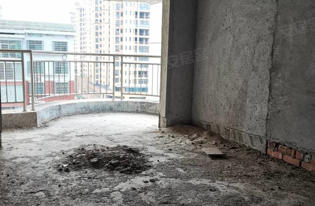 新华园3室2厅110.44㎡31.8万二手房图片