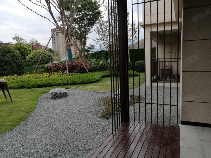 阳光大地溪山春晓